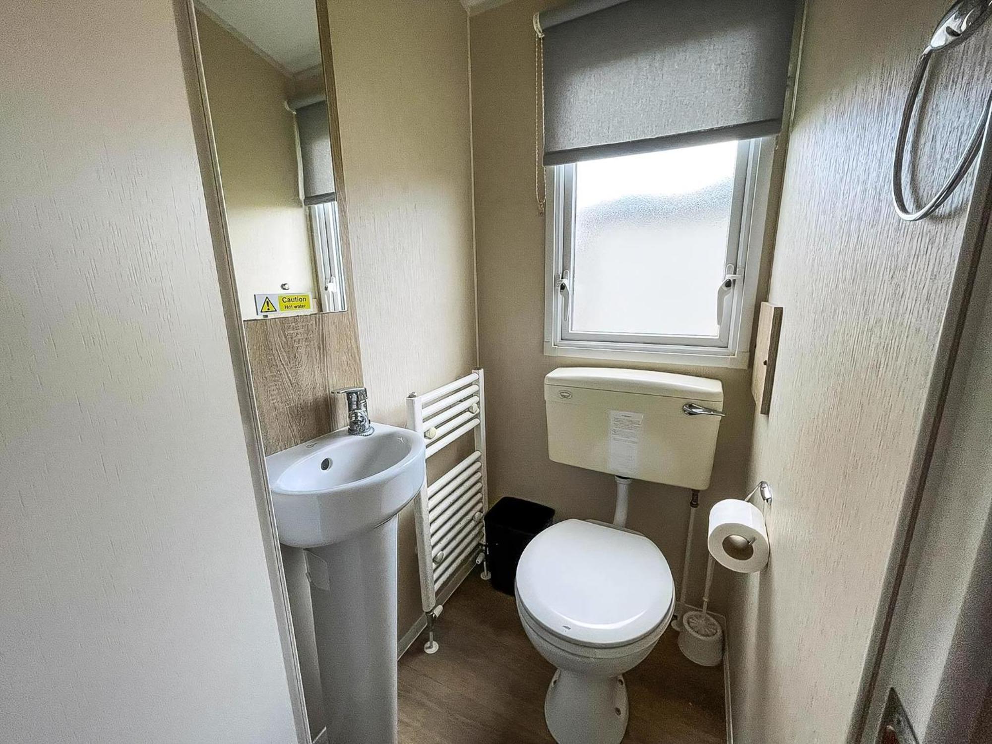 Great 6 Berth Caravan Nearby The Beach In Walton-On-The-Naze Ref 17181X Exterior foto